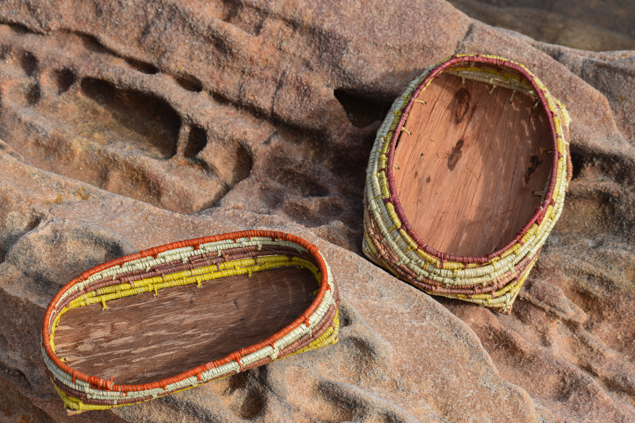 Pandanus Basket with Bark Base