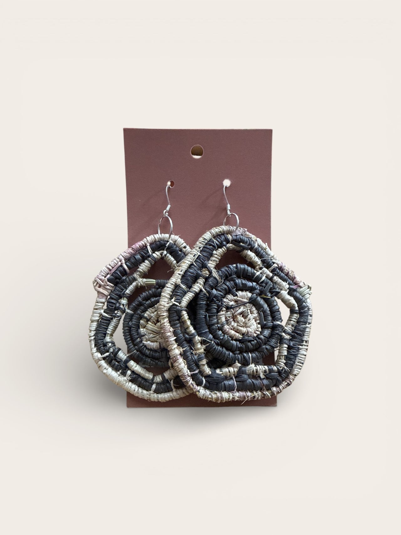 Mangkurrkwa (pandanus) & Banana Fibre Earrings by Annabelle Dingmalmurrangkama Amagula