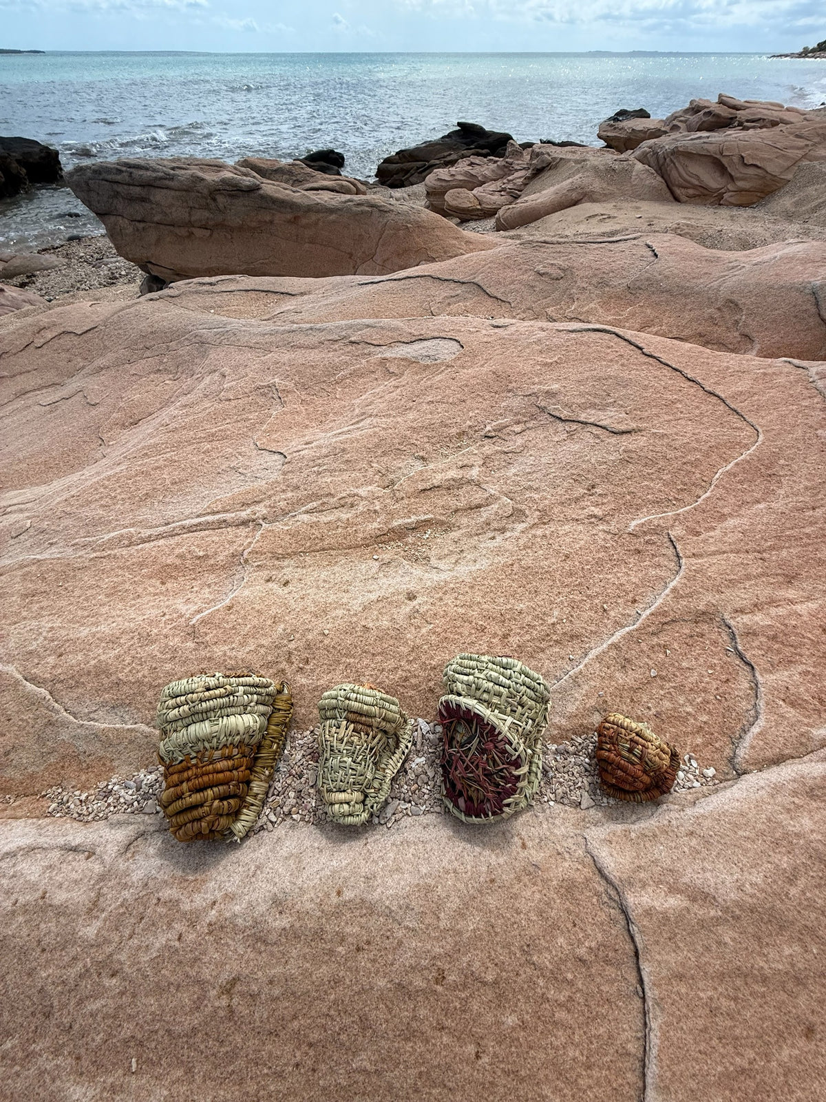 Mangkurrkwa Dadikwakwa-kwa – Pandanus Doll Shell Family by Bernadette Watt