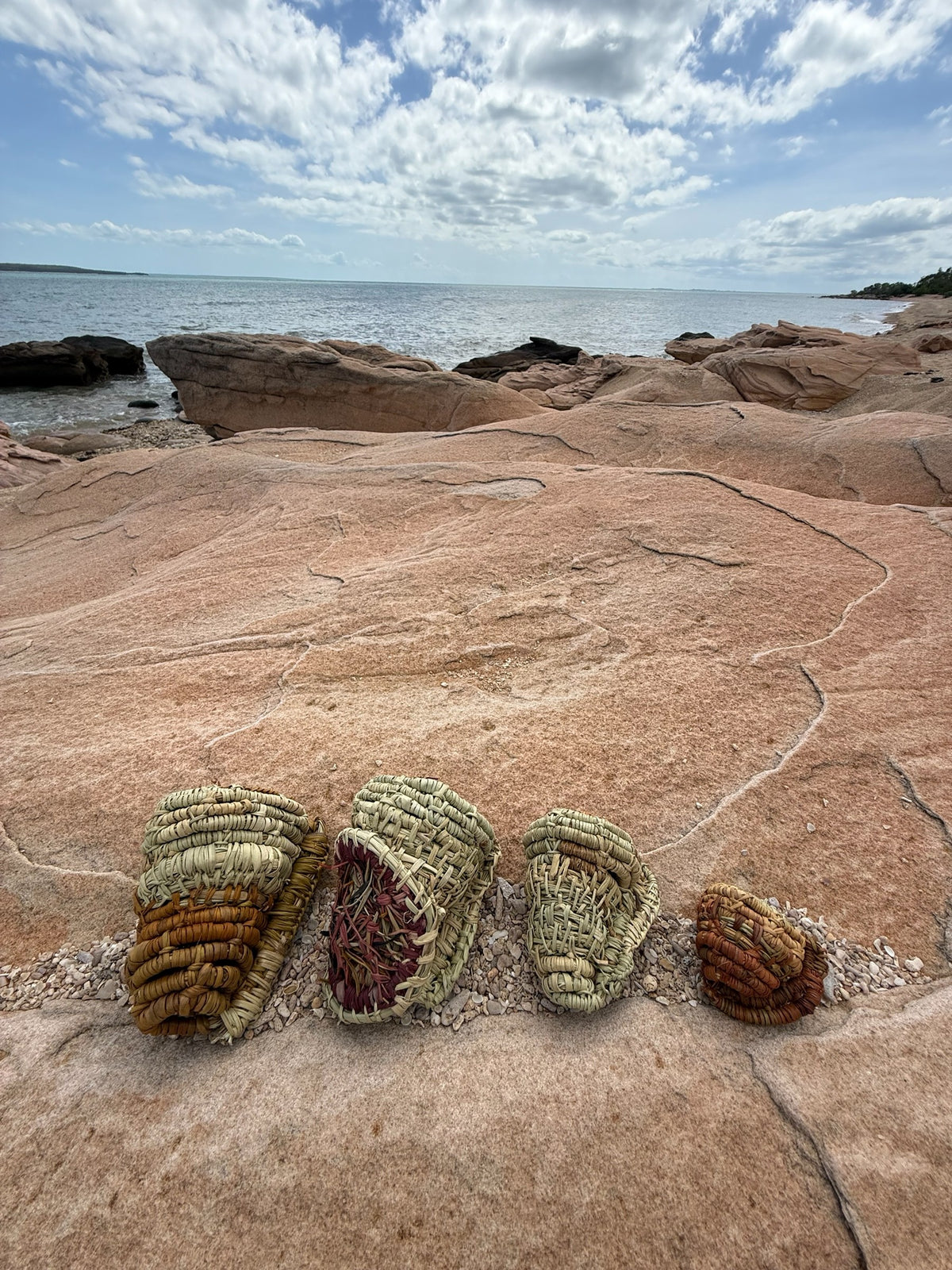 Mangkurrkwa Dadikwakwa-kwa – Pandanus Doll Shell Family by Bernadette Watt